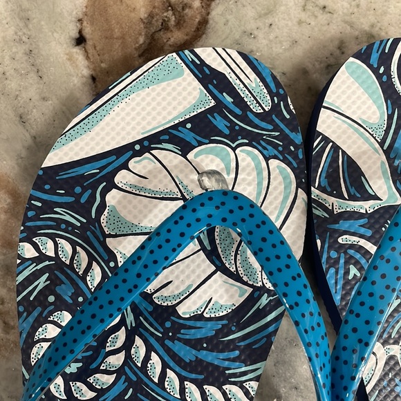 NWT Vera Bradley Flip Flops - Shore Enough - Women's Medium Sz 7/8 Shells Beach - Picture 9 of 12